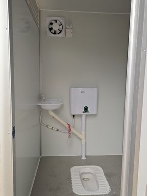Nhà vệ sinh ngoài trời thép di động tạm thời Modular Cắm trại phòng tắm công cộng